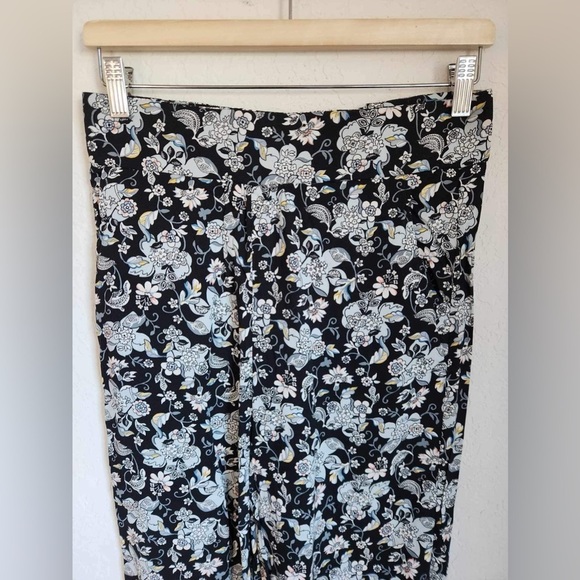 Vera Bradley Boho lagenlookk Floral Slit pants with side pockets size small - Picture 6 of 10